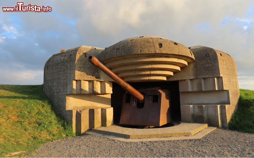 Immagine Una batteria difensiva tedesca a Longues-sur-Mer in Normandia, uno dei luoghi del D-Day