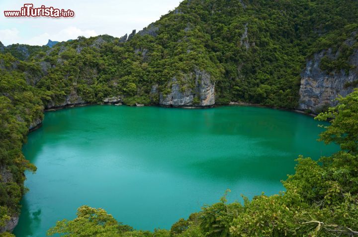 Immagine Una blue lagoon a Koh Samui in Thailandia - © mukura / Shutterstock.com