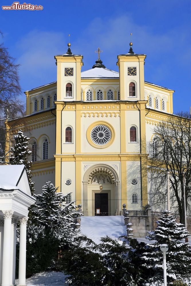 Immagine Una chiesa a Marianske Lazne, città spa in Boemia, Repubblica Ceca.