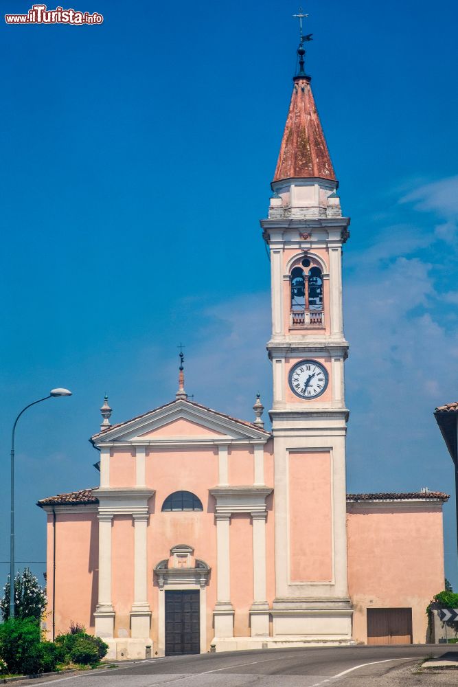 Immagine Una chiesa del territorio di Cortemaggiore in Emilia