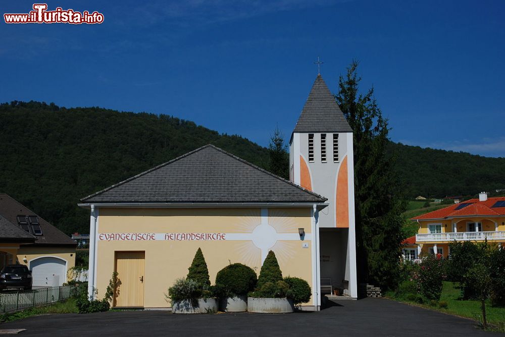 Immagine Una chiesa evangelica a bad gleichenberg in Stiria - © Ueb-at - CC BY-SA 3.0, Wikipedia
