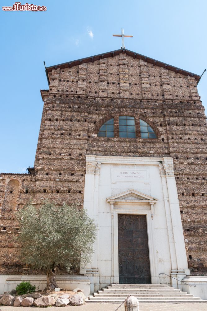 Immagine Una chiesa nel centro di Valeggio sul Mincio in provincia di Verona, nel Veneto