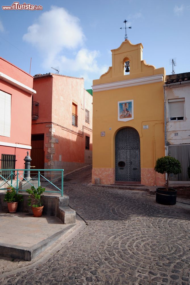 Immagine Una chiesetta del centro storico di Sagunto, Comunità Autonoma Valenciana (Spagna).