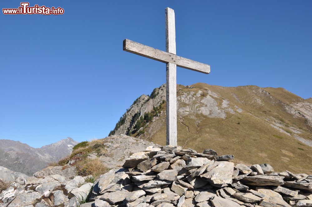 Immagine Una croce sui monti di La Salette-Fallavaux, nei pressi del santuario di Nostra Signora (Francia).