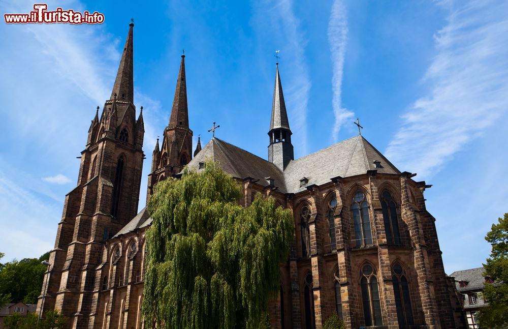 Immagine Una delle attrazioni di Marburgo in Germania: la chiesa gotica di Santa Elisabetta