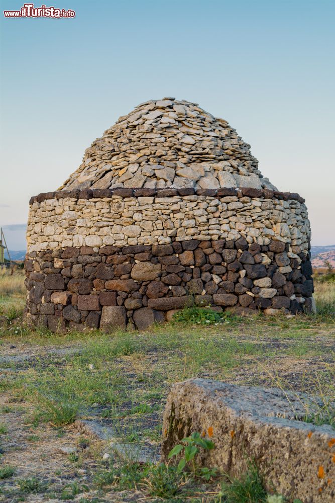 Immagine una delle costruzioni storiche dei Nuraghi di Torralba in Sardegna