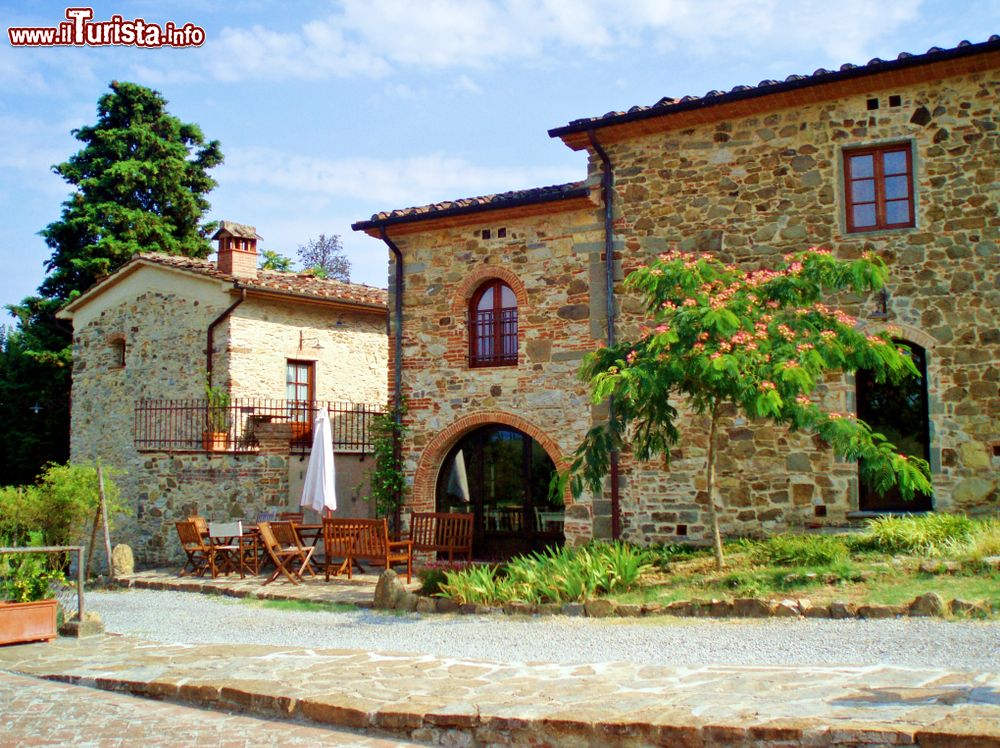 Immagine Una fattoria storica a Carmignano in Toscana, provincia di Prato