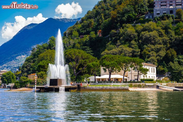 Immagine Una fontana sul lago di Como nei pressi del borgo di Blevio