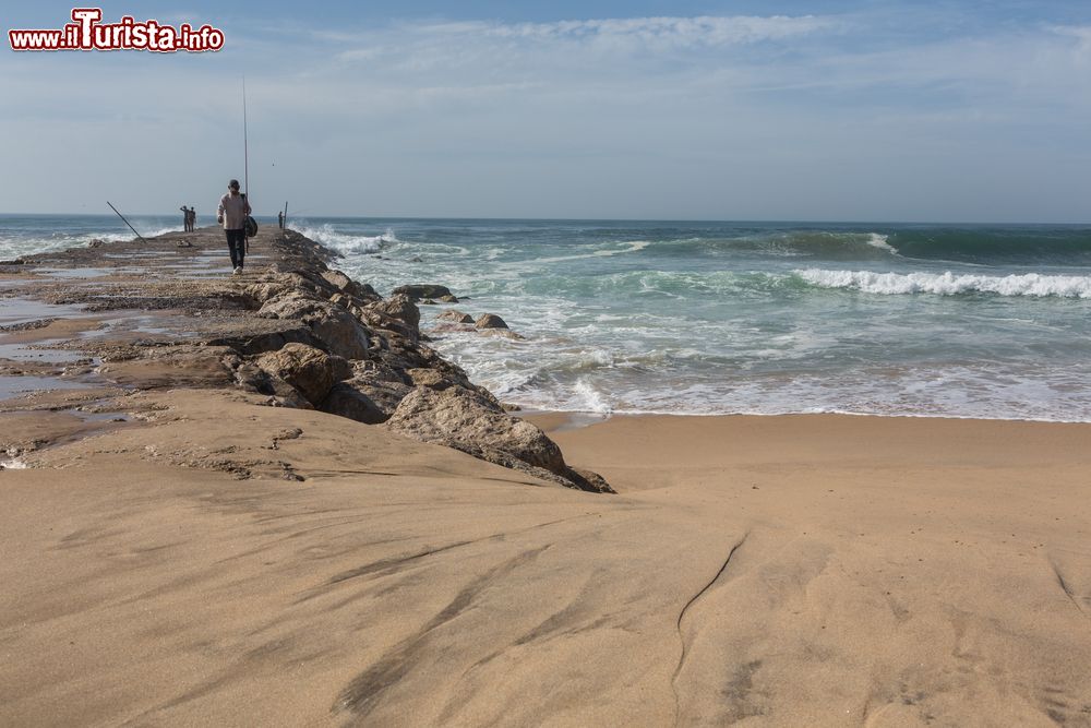 Immagine Una giornata autunnale a Costa da Caparica, Almada, Portogallo.