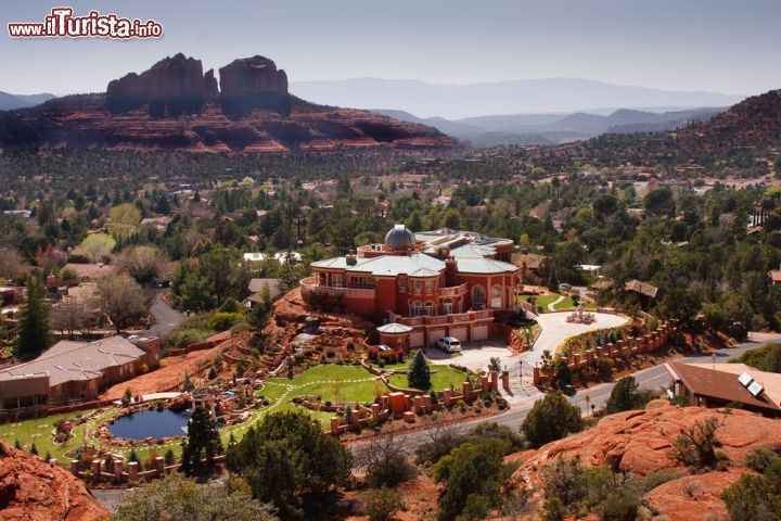 Immagine Una grande villa vista dall'alto a Sedona, Arizona (USA) - © Scott Prokop / Shutterstock.com