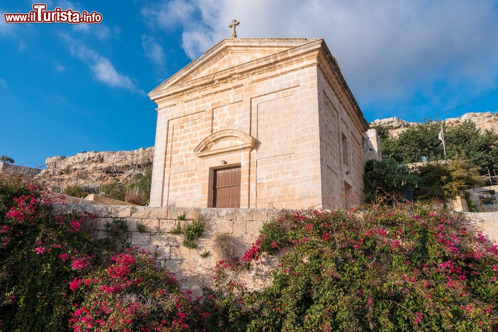 Immagine Una graziosa chiesetta a Fawwara al confine con la città di Siggiewi, Malta.