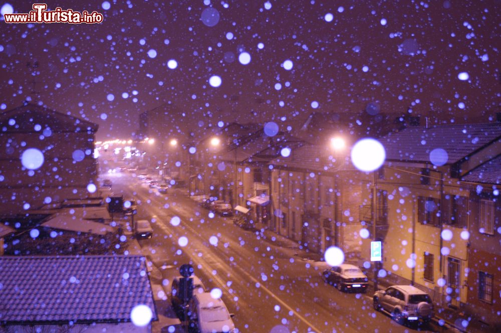 Immagine Una nevicata invernale su Chivasso in Piemonte, siamo a 20 km da Torino