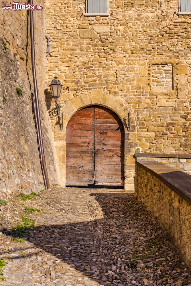 Immagine Una passeggiata nel centro storico di Cusercoli, borgo della Romagna