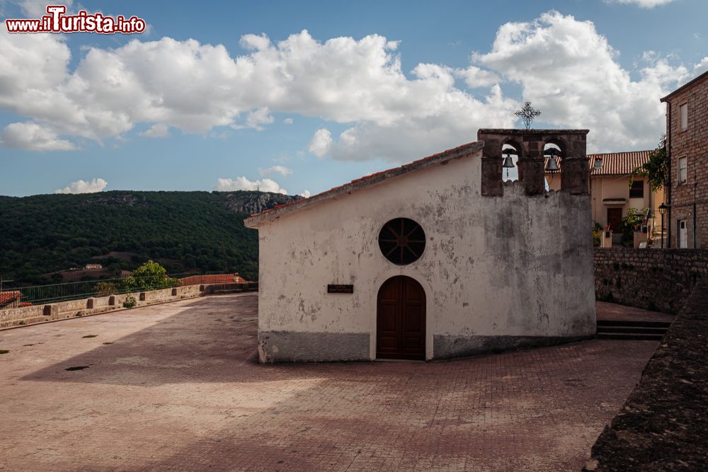 Immagine Una piccola chiesa nel centro storico di Gavoi, borgo della Sardegna