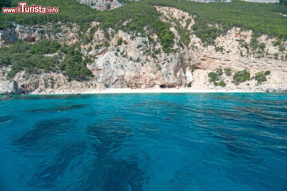 Immagine Una piccola spiaggetta sul Golfo di Orosei, Sardegna.