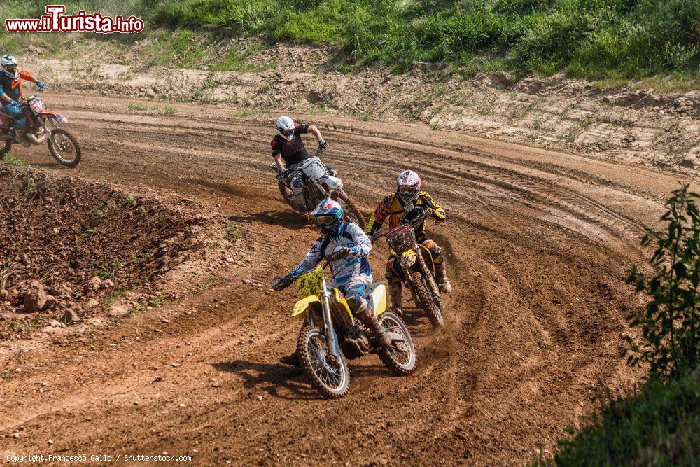 Immagine Una pista da motocross alla periferia di Orbassano in Piemonte - © Francesco Gallo / Shutterstock.com