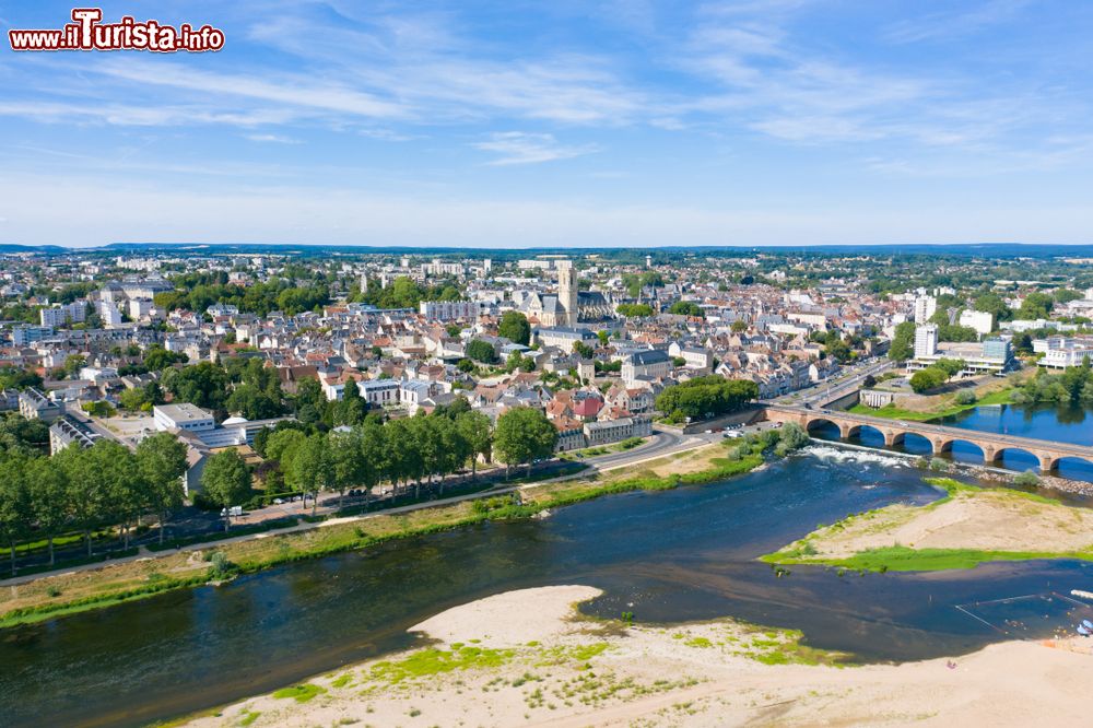 Le foto di cosa vedere e visitare a Nevers