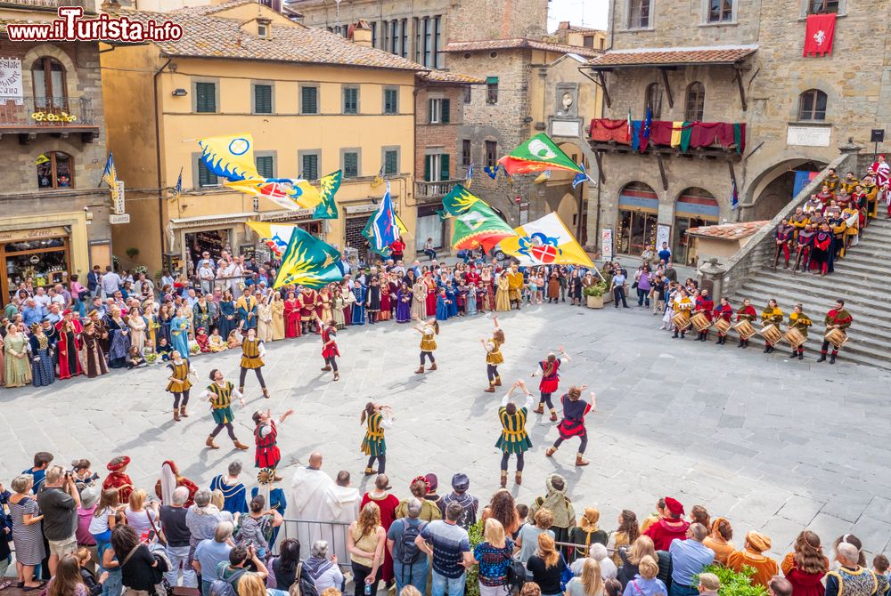 Immagine Una rievocazione storica nel centro di Cortona in Toscana - © ValerioMei / Shutterstock.com