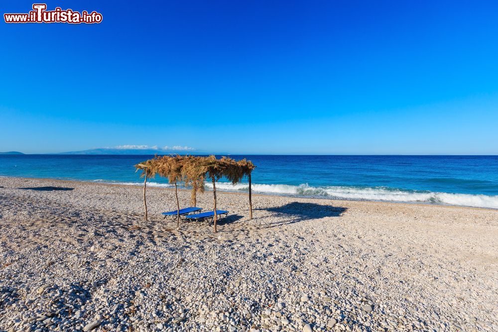 Immagine Una spiaggia deserta a Borsh sulla costa dell'Albania