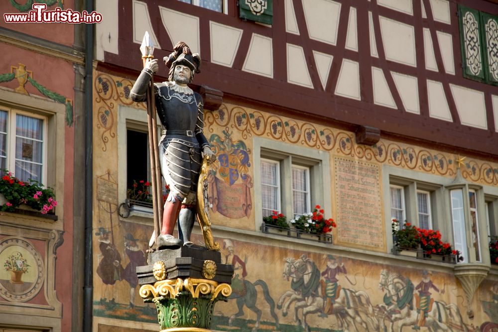 Immagine Una statua nel centro storici di  Stein am Rhein in Svizzera