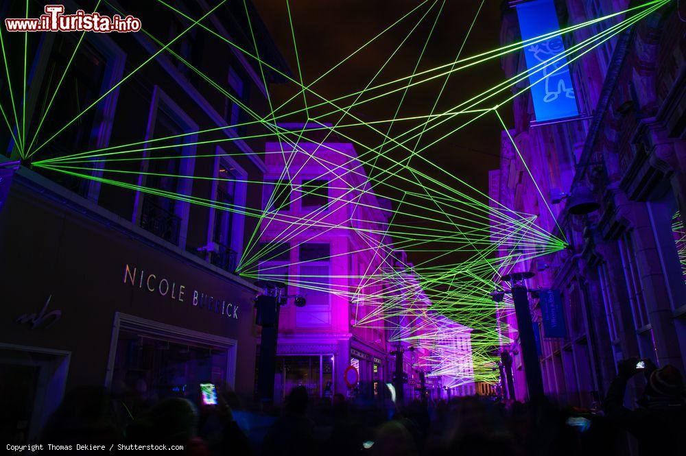 Immagine Una strada di Gand (Gent), durante il Festival delle Luci - © Thomas Dekiere / Shutterstock.com