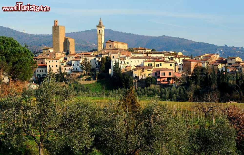 Immagine Una veduta del borgo di Vinci in Toscana