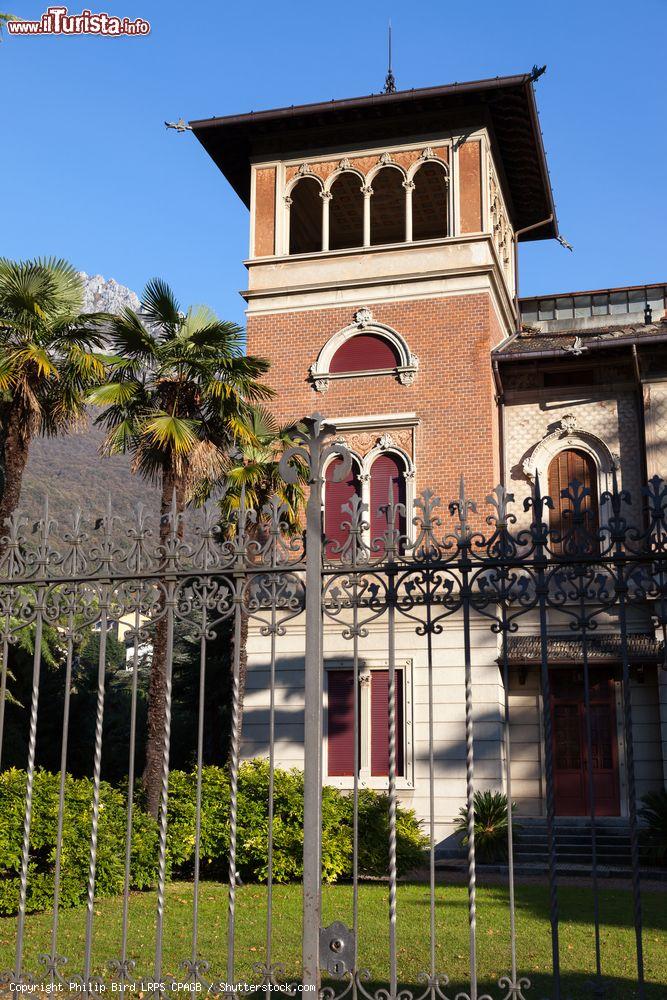 Immagine Una villa a Mandello del Lario, Lago di Como (Lombardia) - © Philip Bird LRPS CPAGB / Shutterstock.com