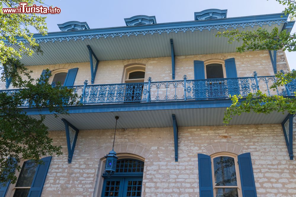 Immagine Un'antica casa nei pressi del Campidoglio nel centro di Austin, Texas (USA).