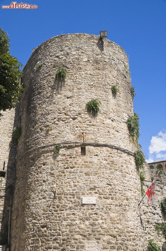 Immagine Un'antica torre del borgo medievale di Montefalco, provincia di Perugia, Umbria.