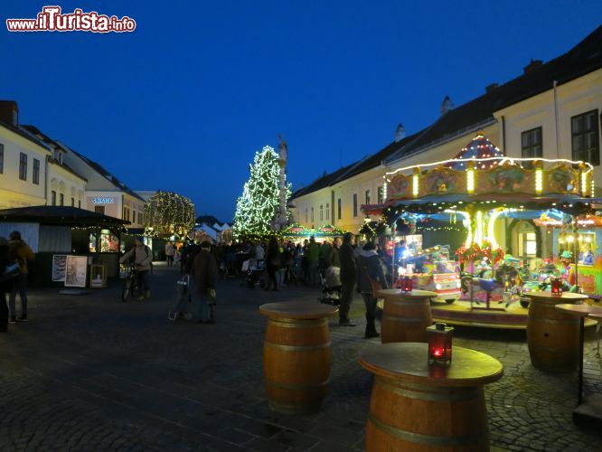 Immagine Uno scorcio dei mercatini di Natale a Eisenstadt, Austria.