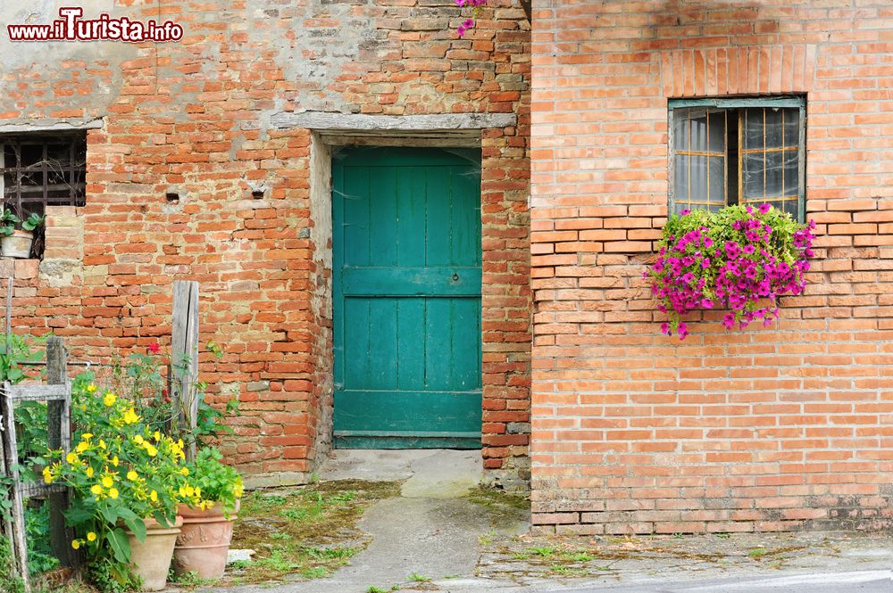 Immagine Uno scorcio del borgo di Chiusure in Toscana, provincia di Siena