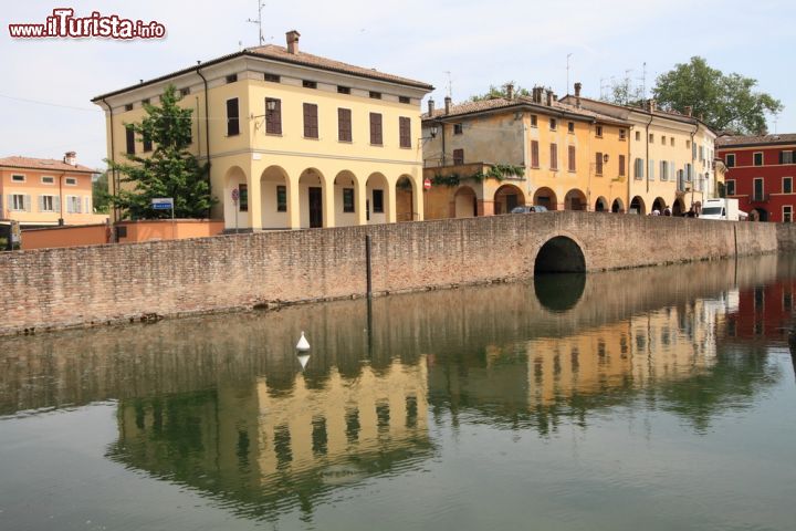 Immagine Uno scorcio del borgo di Fontanellato - © mary416 / Shutterstock.com