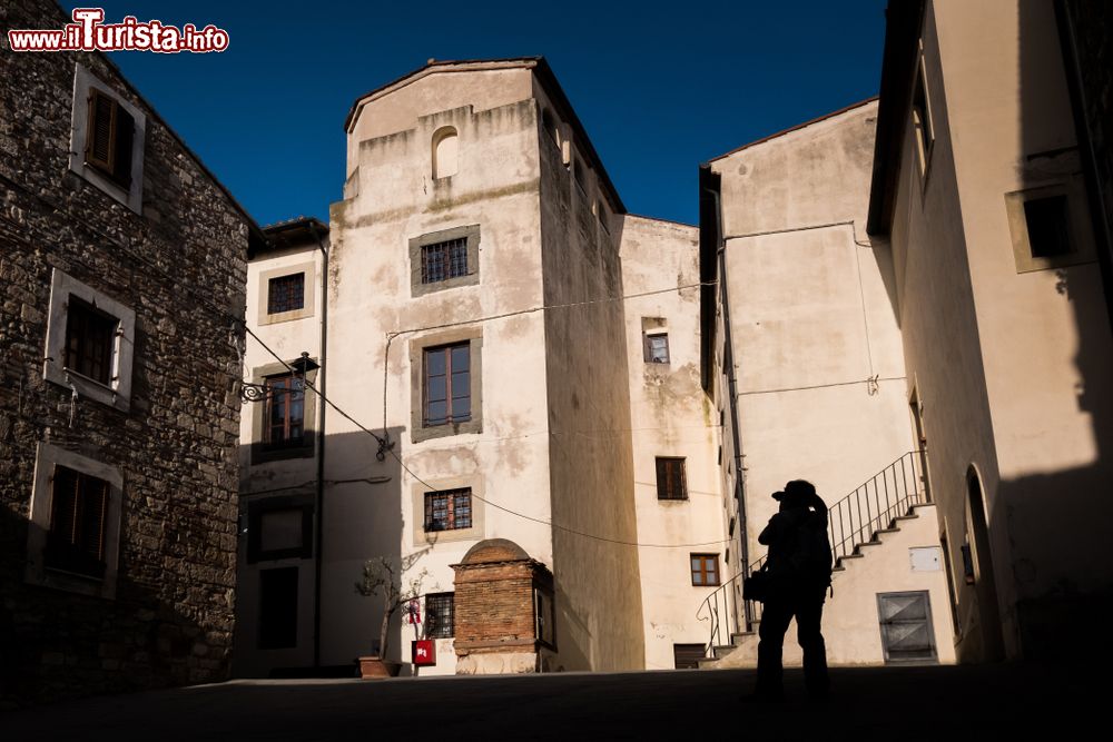 Immagine Uno scorcio del borgo storico di Rosignano Marittimo, provincia di Livorno (Toscana). Secondo alcuni il nome Rosignano avrebbe origini romane, per altri etrusche o addirittura longobarde.