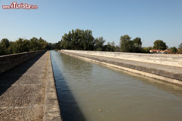 Immagine Uno scorcio del Canal du Midi a Beziers, Francia. Dal 1996 fa parte dei patrimoni mondiali dell'Unesco - © 89075641 / Shutterstock.com