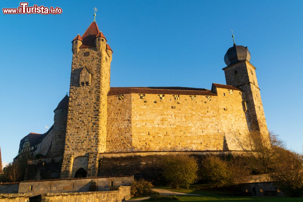 Immagine Uno scorcio del castello di Coburgo al tramonto, Germania.