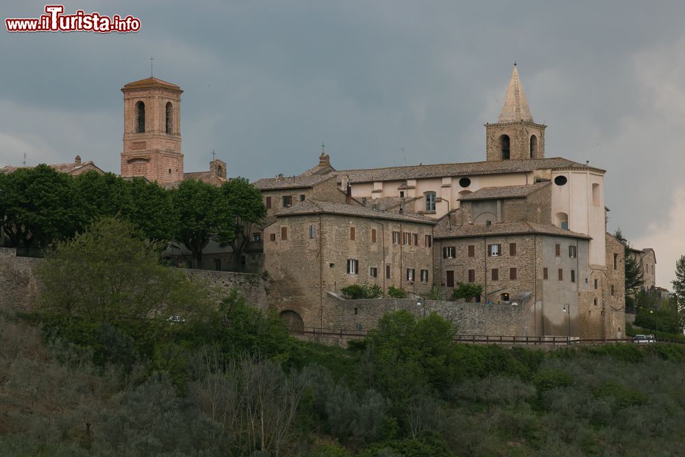 Immagine Uno scorcio del centro di Bettona in Umbria