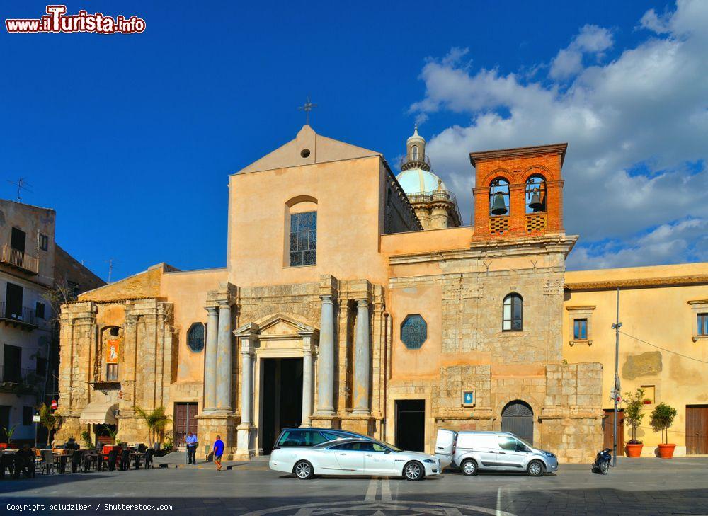 Immagine Uno scorcio del centro storico di Licata nel sud della Sicilia - © poludziber / Shutterstock.com