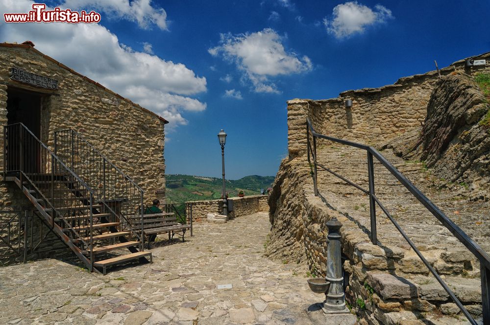Immagine Uno scorcio del centro storico di Roccascalegna in Abruzzo