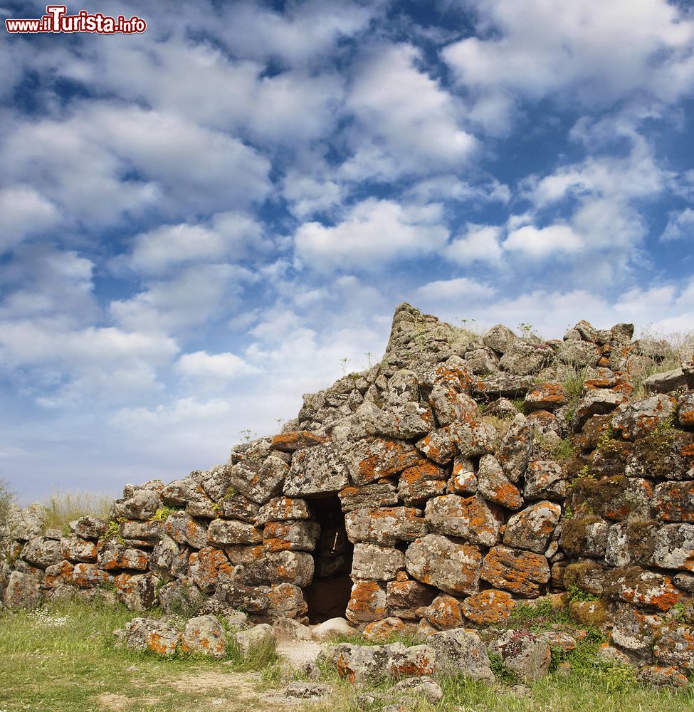 Immagine Uno scorcio del nuraghe Arrubiu a Orroli in Sardegna