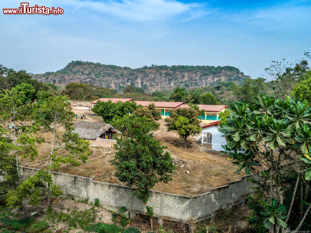 Immagine Uno scorcio del progetto scolastico di Telimele, prefettura della Guinea, nella regione di Kindia.