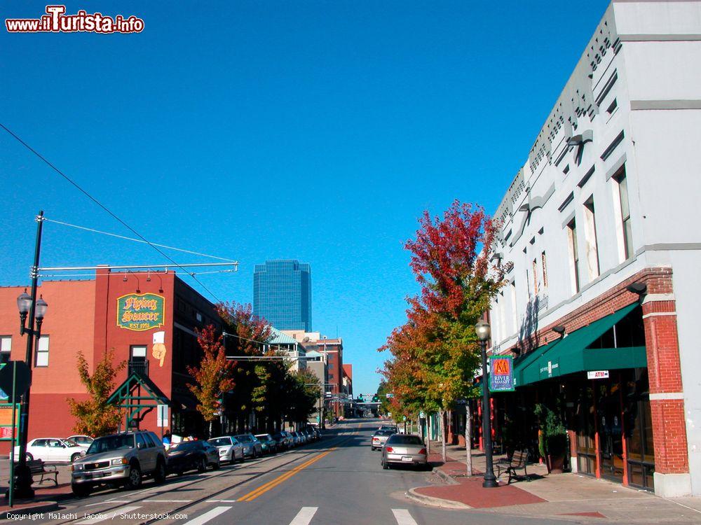 Immagine Uno scorcio del River Market District di Little Rock (Arkansas): questo grazioso quartiere ospita musei, locali e negozi - © Malachi Jacobs / Shutterstock.com