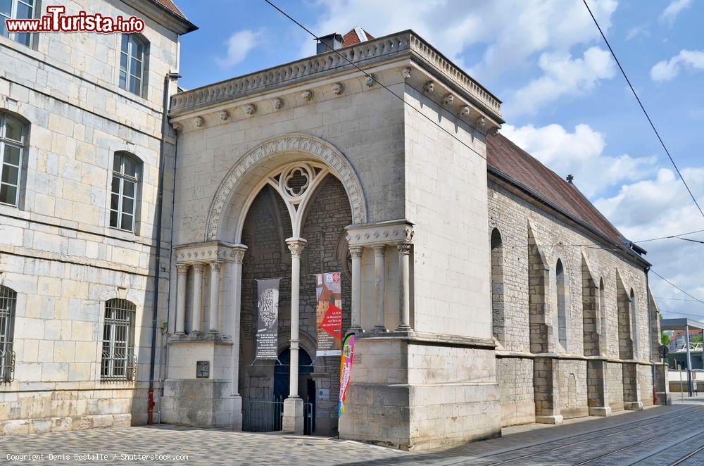 Immagine Uno scorcio del tempio di Saint-Esprit (Holy Spirit Temple) in strada Goudimel a Besancon - © Denis Costille / Shutterstock.com