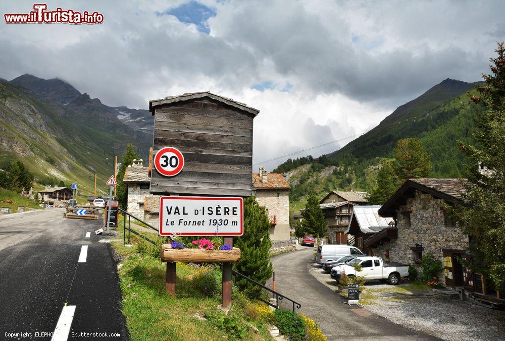 Immagine Uno scorcio del vecchio Comune di Val d'Isère, valle Tarentaise, Savoia (Francia) - © ELEPHOTOS / Shutterstock.com