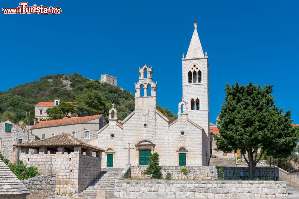 Immagine Uno scorcio del villaggio di Lastovo, isola di Lagosta in Croazia