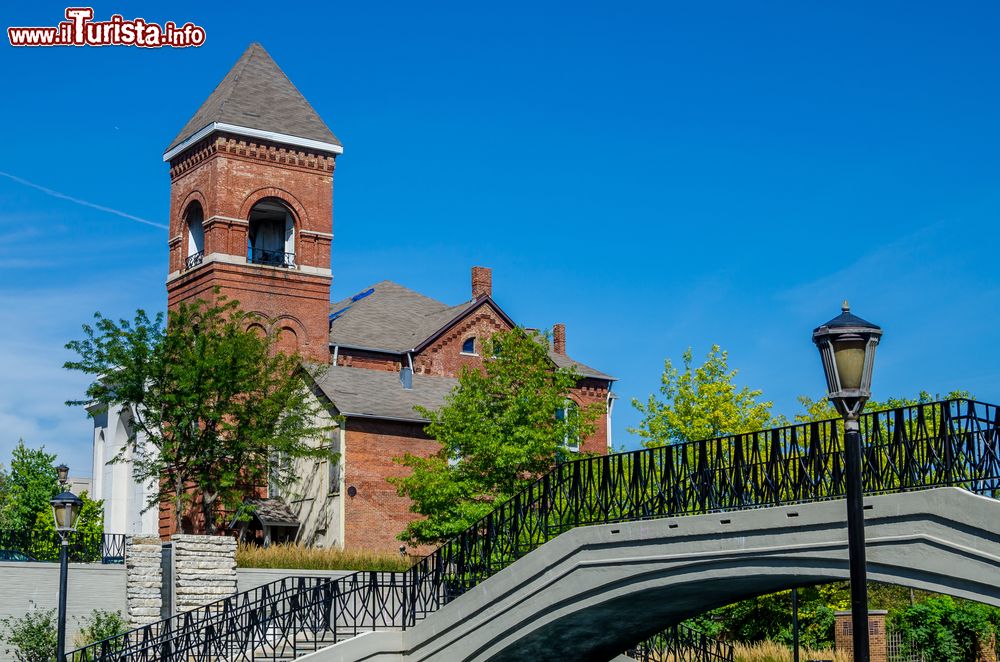 Immagine Uno scorcio della chiesa Bethel A.M.E. a Indianapolis, Indiana (Stati Uniti d'America) in una giornata di sole.