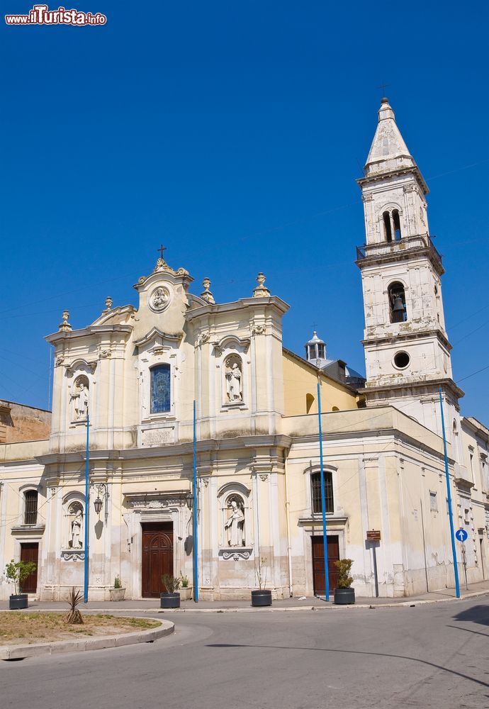 Immagine Uno scorcio della Chiesa del Carmine nel centro di Cerignola