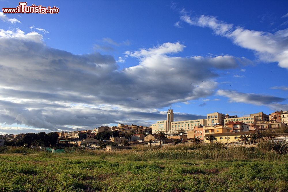 Immagine Uno scorcio della città di Gela in Sicilia.