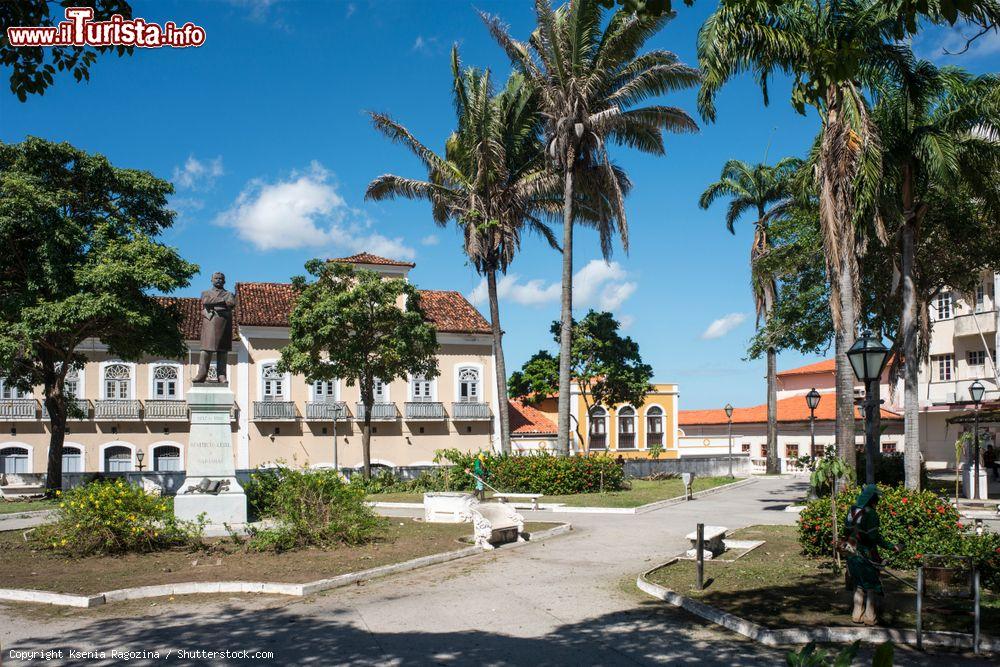 Immagine Uno scorcio della cittadina di Sao Luis nello stato di Maranhao (Brasile) prima della tradizionale festa dei tori - © Ksenia Ragozina / Shutterstock.com