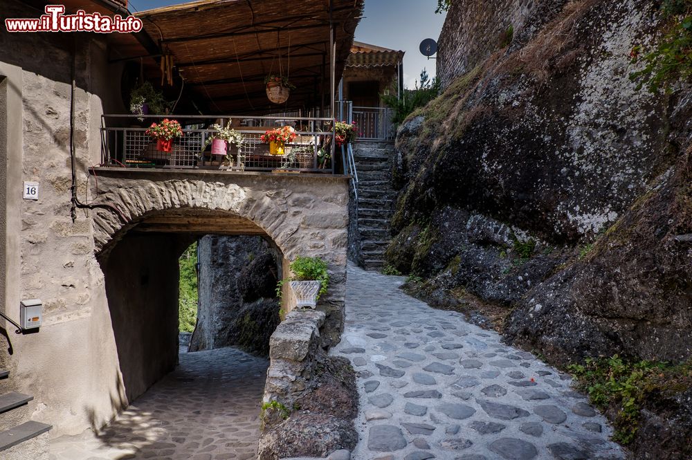 Immagine Uno scorcio della Garfagnana medievale: siamo a Piazza al Serchio di Lucca, in Toscana