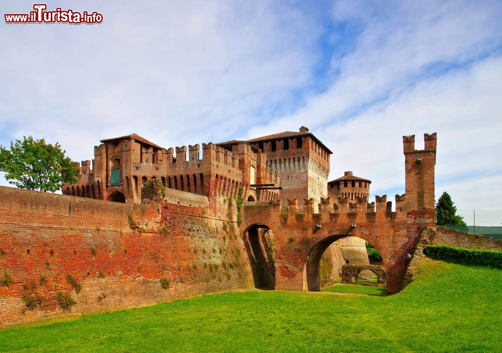 Immagine Uno scorcio della rocca di Soncino, borgo lombardo
